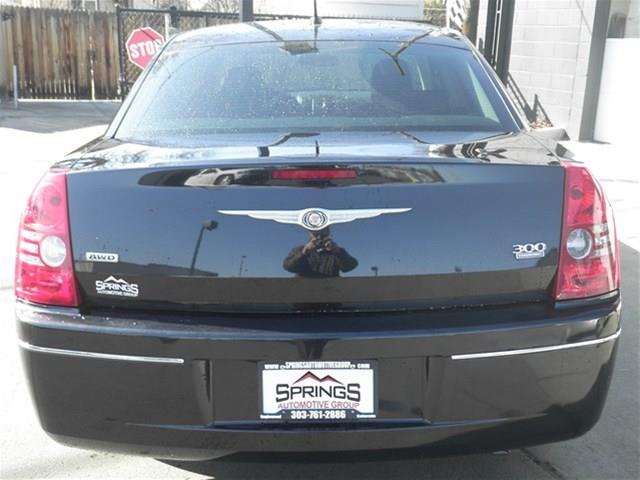 Chrysler 300 2008 photo 2