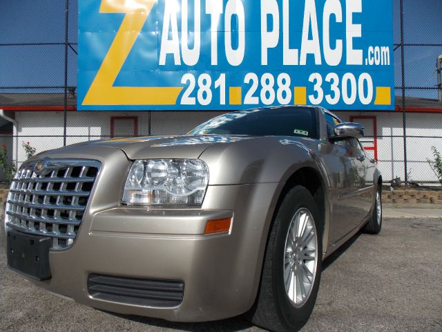 Chrysler 300 2009 photo 2