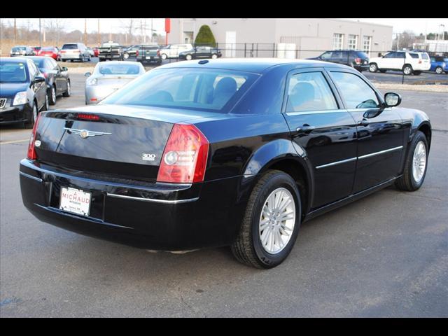 Chrysler 300 2009 photo 5