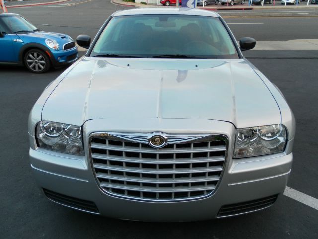 Chrysler 300 2009 photo 13