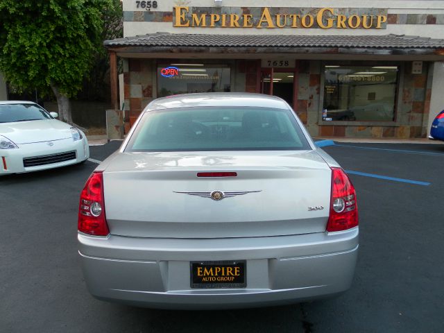 Chrysler 300 2009 photo 20