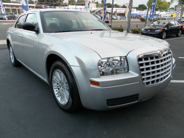 Chrysler 300 2009 photo 21