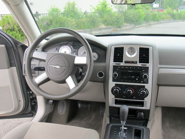 Chrysler 300 2009 photo 9