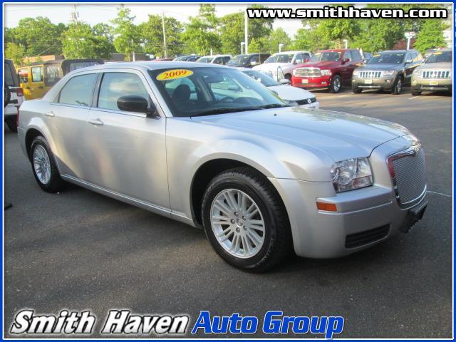 Chrysler 300 2009 photo 11