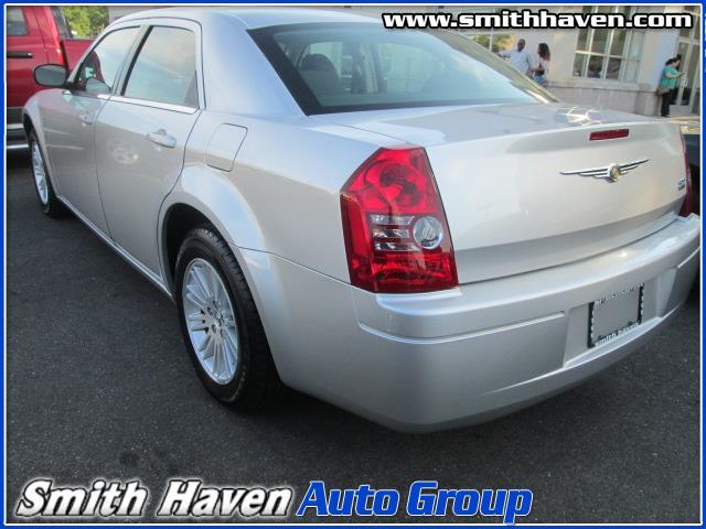 Chrysler 300 2009 photo 12