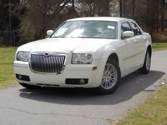 Chrysler 300 2009 photo 2