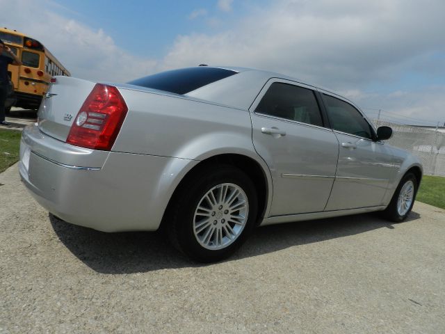 Chrysler 300 2009 photo 25