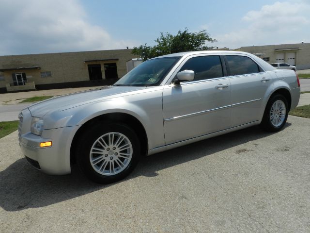 Chrysler 300 2009 photo 30