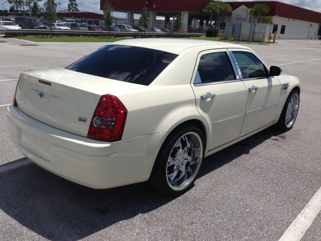 Chrysler 300 Elk Conversion Van Sedan