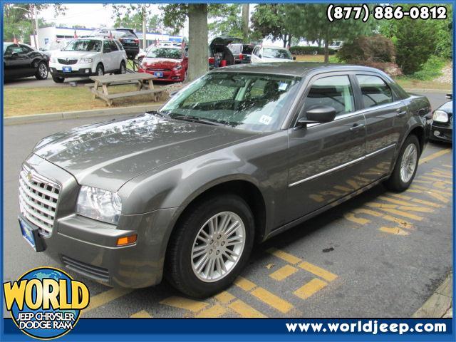 Chrysler 300 2009 photo 1