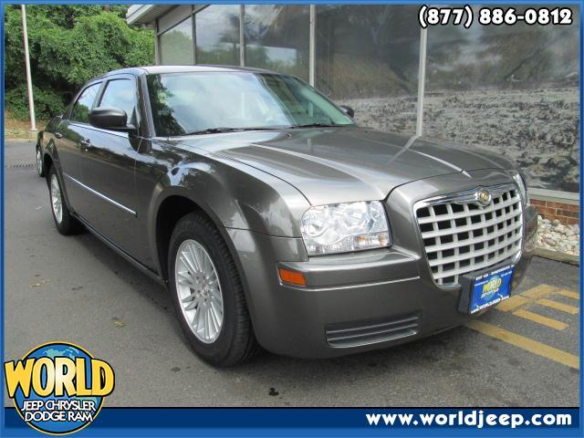 Chrysler 300 2009 photo 4