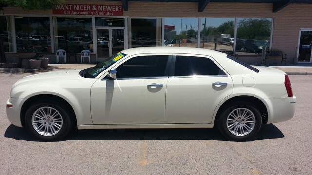 Chrysler 300 2010 photo 5