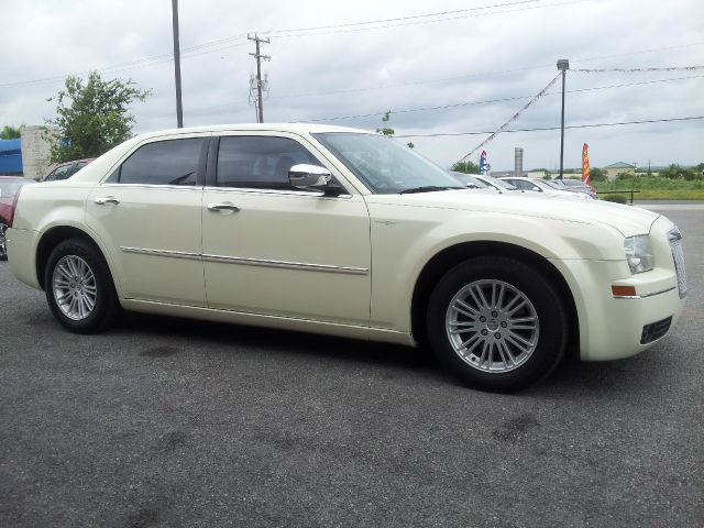 Chrysler 300 2010 photo 4