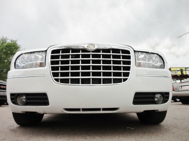 Chrysler 300 2010 photo 4