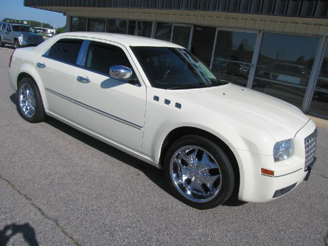 Chrysler 300 2010 photo 4