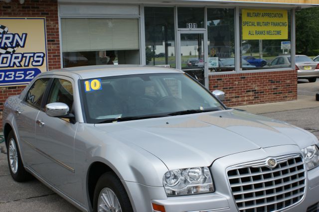 Chrysler 300 2010 photo 3