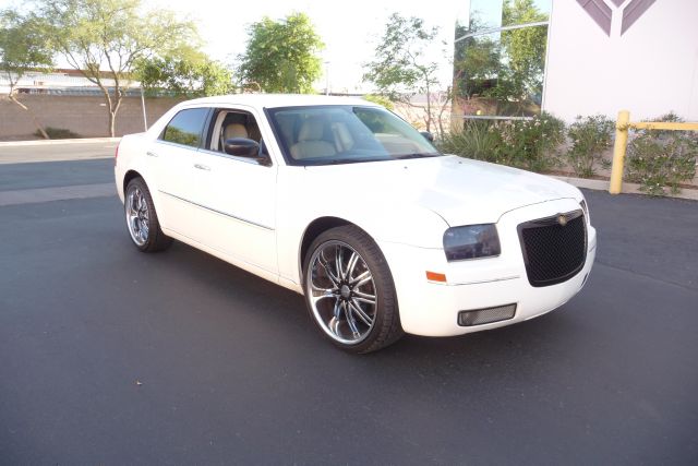 Chrysler 300 2010 photo 20