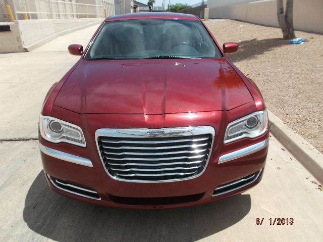 Chrysler 300 2011 photo 19