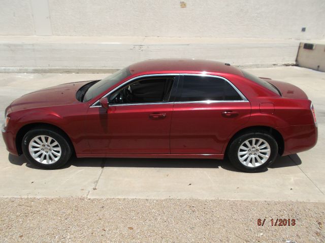 Chrysler 300 2011 photo 22