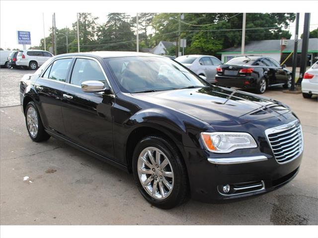 Chrysler 300 2011 photo 26