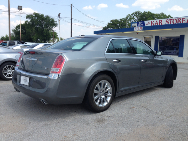 Chrysler 300 2012 photo 1