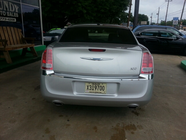 Chrysler 300 2012 photo 1