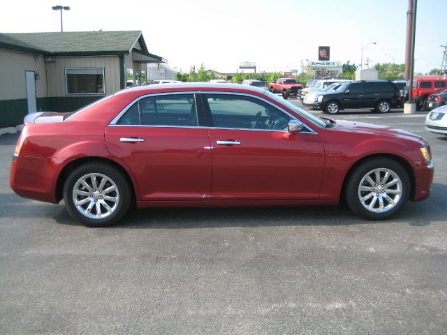 Chrysler 300 2012 photo 5