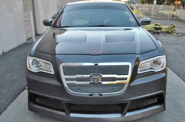 Chrysler 300 2012 photo 2