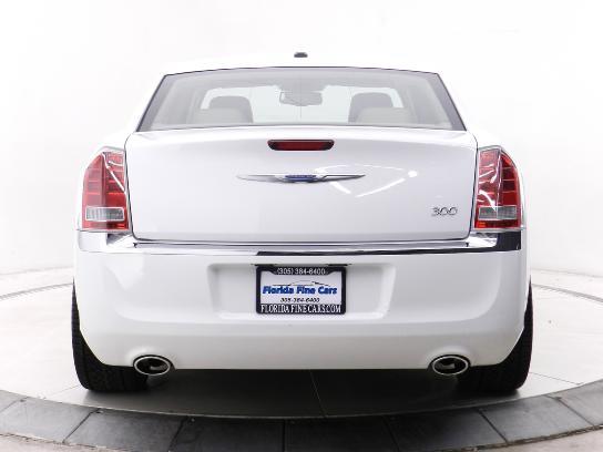 Chrysler 300 2012 photo 4