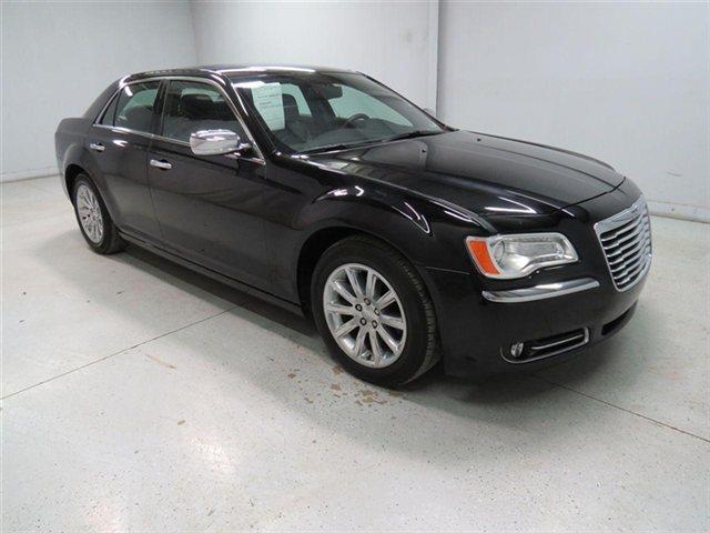 Chrysler 300 2012 photo 1