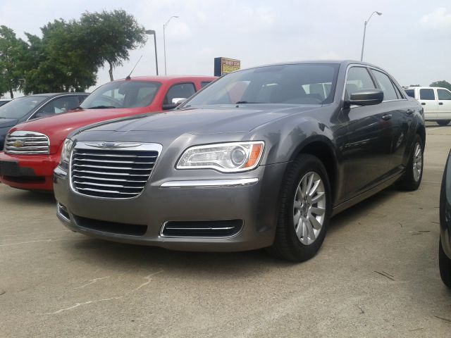 Chrysler 300 Base Sedan