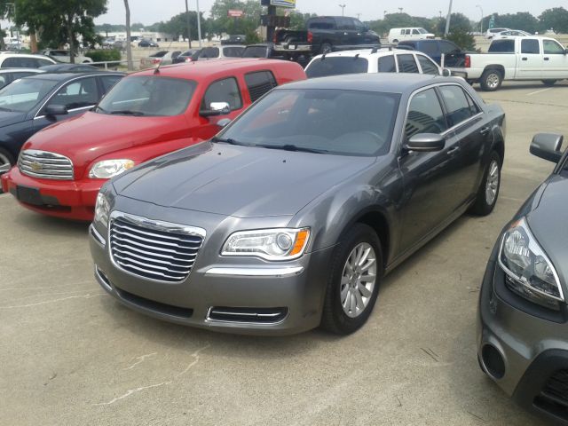 Chrysler 300 2012 photo 10