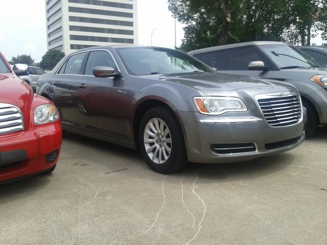 Chrysler 300 2012 photo 11