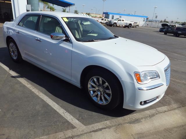 Chrysler 300 2012 photo 1