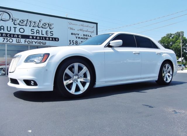 Chrysler 300 2012 photo 3