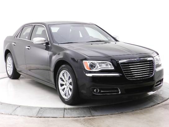 Chrysler 300 2012 photo 3