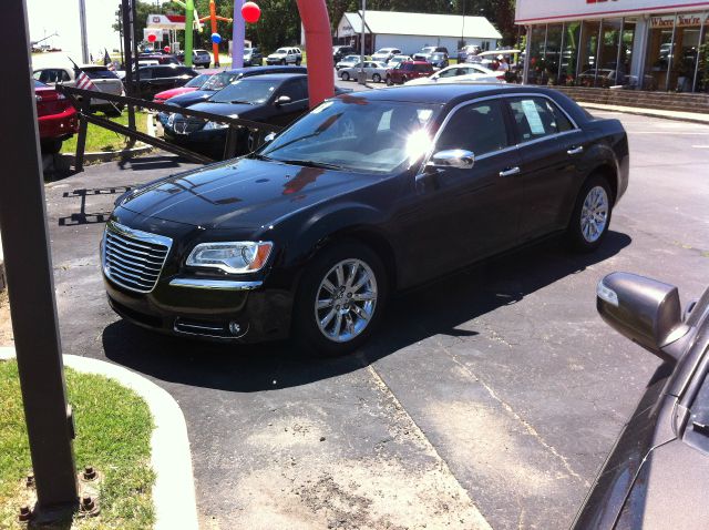 Chrysler 300 2012 photo 1