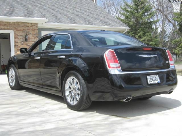 Chrysler 300 2012 photo 7