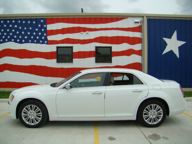 Chrysler 300 2012 photo 1