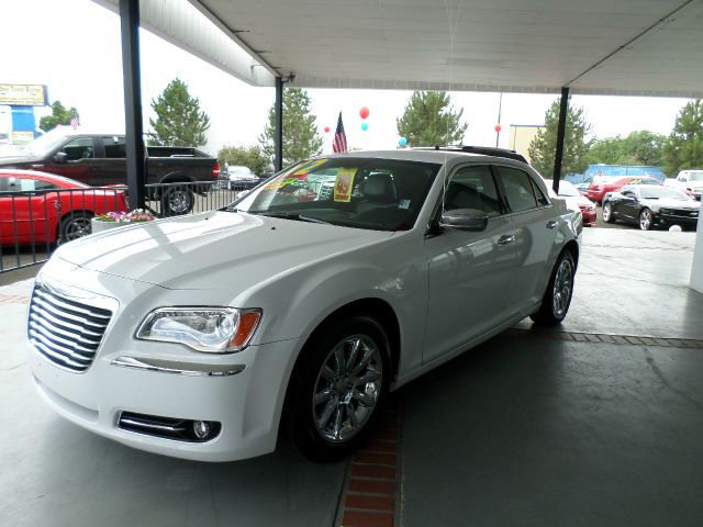 Chrysler 300 2012 photo 4