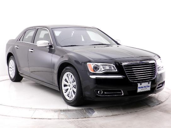 Chrysler 300 2012 photo 23