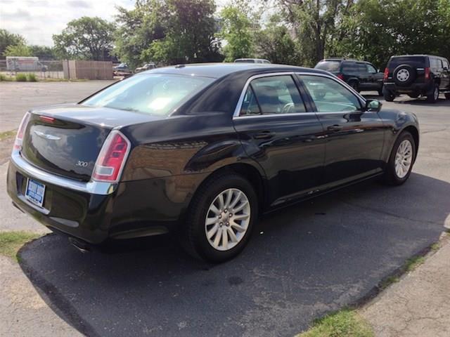 Chrysler 300 2013 photo 1