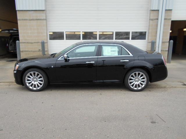 Chrysler 300 2013 photo 4