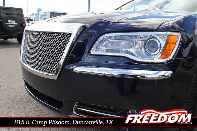 Chrysler 300 2013 photo 24