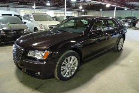 Chrysler 300 2013 photo 3