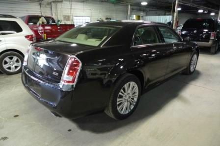 Chrysler 300 2013 photo 4