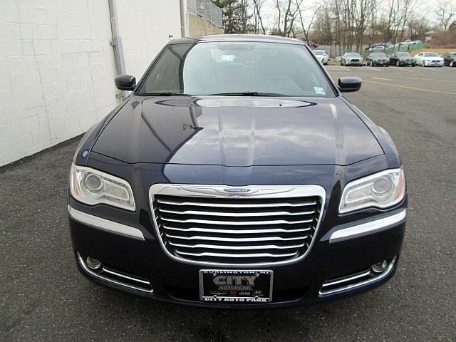 Chrysler 300 2013 photo 1