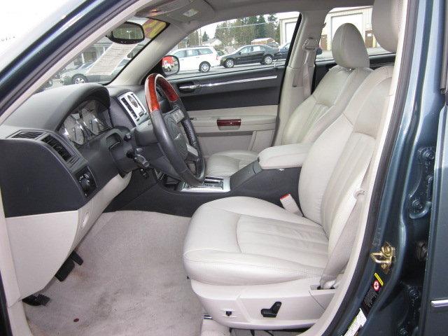 Chrysler 300C 2005 photo 1