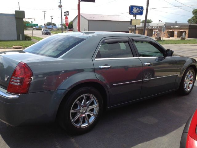 Chrysler 300C Regular Cab Sedan