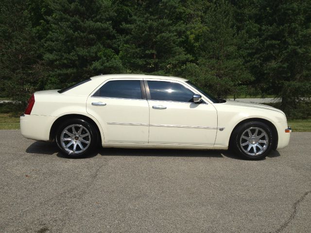 Chrysler 300C 2005 photo 3